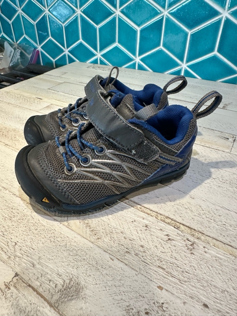 Kids Gray and Blue Keens Athletic Shoes - Velcro Strap size 9.